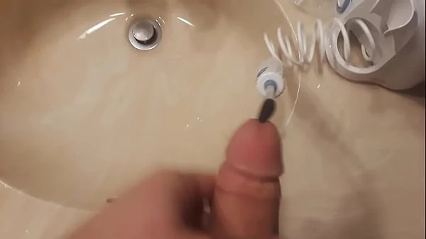 21yr old pumps over a pint of cum into bladder