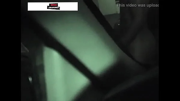 Corno realiza fantasia e grava vídeo da noiva fazendo sexo com zelador, no estacionamento do edifício que reside