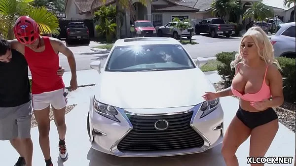 Huge Jugs Brandi Bae Fucking Black Dude at Home while Boyfriend is Around