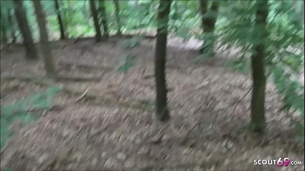 Berliner Strassen Nutte im Park von Schwarzen gefickt - German Interracial