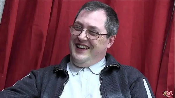 La tetona y su fan más vicioso