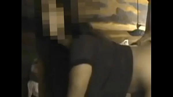 Esposa caliente hablando al marido