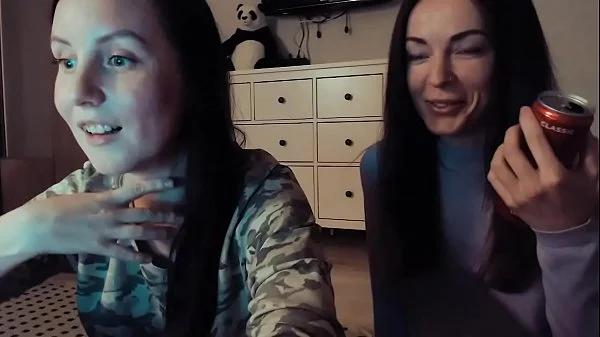 Cute Girls Dancing...