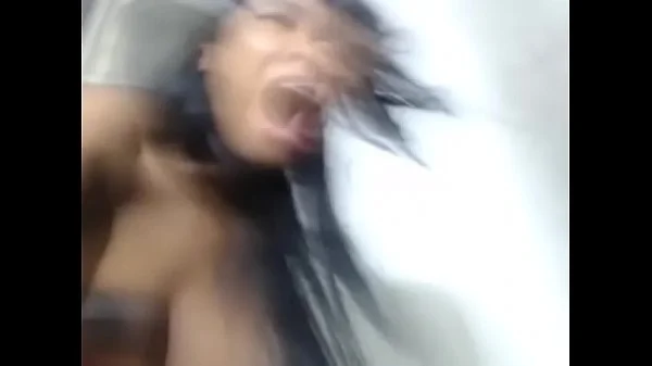 This black woman can't stop shaking & moaning