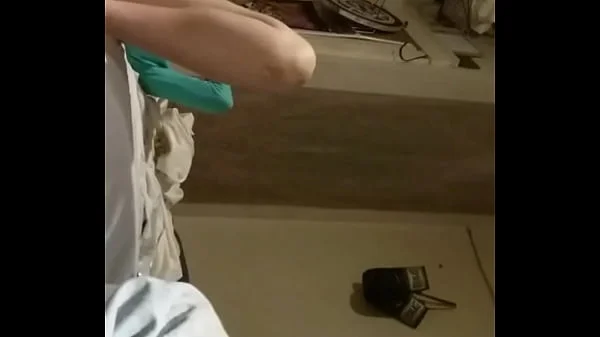 My 18yo $tep $is Accidentally Showed Her Pussy