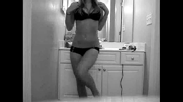 Streepteaese black and white