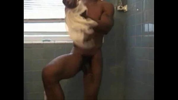 Saradao Tomado Banho and Batendo Uma