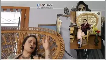 Urbex Novela - Mostro Il Mio Culo Sodo Agli Haters