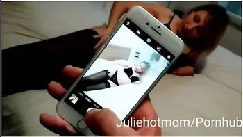 James Band And Julie Holly - Seance Photos Qui Devie En Creampie Pour La Belle