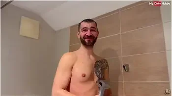 Deutsche Amateure In German Cheating Girlfriend Sucks & Fucks With Boyfriends Bro In The Shower