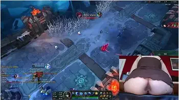 I Show My Stretched Butthole While I Play League Of Legends #17 Luna With Gamer Girl And Deutsche Amateure