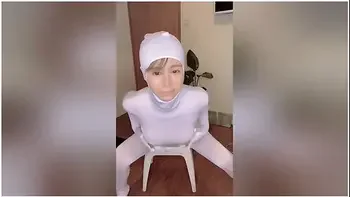 サイトて出会った人に変態な格好させられて名前呼ひオtニー動画を撮ってほしいと言われたのて公開しますヤラセしゃなくてカチなのて変態ゆうゆうさんちゃんと感想くたさい日本人/無修正