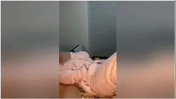 When I Watched Av ,i Got Horny... A Beautiful Housewife Convulsed With Her First Masturbation