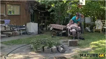 Kinky Giantess Diana Is Having Outdoor Sex With 2 Strangers