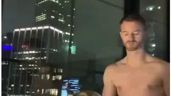 Fitness Model Gets Her Big Ass Fucked On Nyc Rooftop (public!)