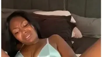 Black Girl Solo Fingering