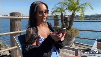 Zoey Sinns Pussy Gets Sinfully Filled