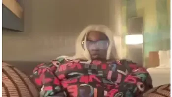 U See Me In Chicago Right Lol