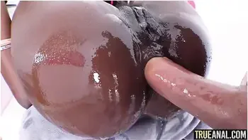 Ana Foxxxs Ass Is Back For More