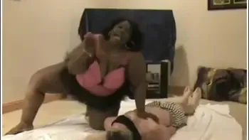 Facesitting And Crushing Compilation With Empress Kabani