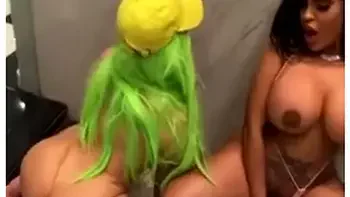 Two Baddies In The Shower