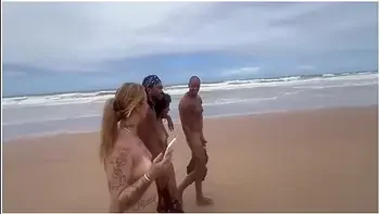 Fui Com Minha Amiga Da A Bucetinha Em Uma Praia De Nudismo Para Os Pirocudos 12 Min