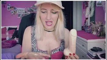 I Open A Mysterybox Sent From A Sex Shop Ep. 2