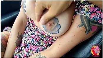 Lady Muffin And Tommy A Canaglia In I Drive Around And Do Things