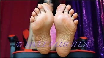 Born Servant - Foot Soles Femdom Fetish With Rebecca Diamante And Sweet Lucifer