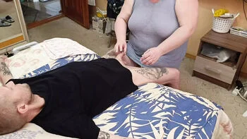 Stepmom Blowjob and Handjob MILF Russian Homemade HD