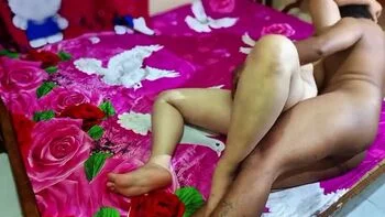 Amanda Jenny Hot Indian Bhabhi Cheating Wife Fingering Tight Pussy