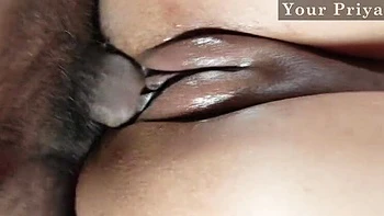 Hot Desi Stepmom Hindi Audio Pissing Closeup Sex - Homemade Indian Bhabhi Fucking