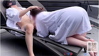 Midsummer Outdoor Sex! Massive Squirting While Standing Up