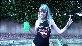 Jamie Foster Wetting In The Wind