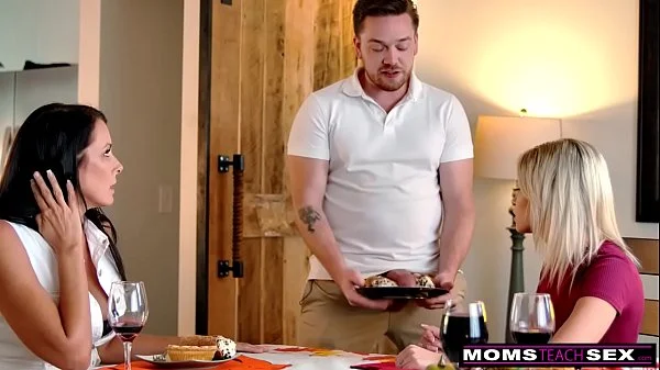 StepSon I am thankful for my stepmoms titties, they are so helpful when I'm fantasizing in bed  S14:E4