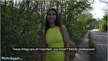 Italian Babe Moona Snake In A Tight Yellow Dress