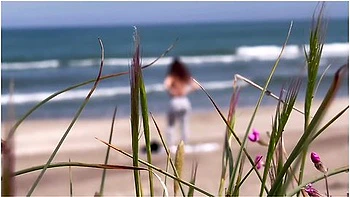 Fucked On The Beach By A Stranger!!!