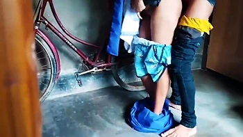 Indian Student 18+ Gets Fucks By Her Young Teacher