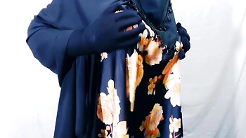 Muslim Hijabi Beautiful Housewife Fucking With Neighbor - With Clear Hindi Audio