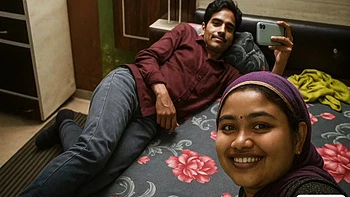 Pakisthani Village Stepsister Savita Hot Romantic With Bed Kiss By -snapchat143