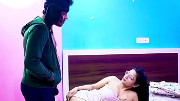 Desi Bhabhi Hotel Sex with 8 Inch Dick - Hindi Audio Nude HD