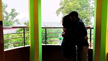 Indian Housewife Titfucks Big Dick Boy With Her Huge Boobs - Bengali MILF Bhabhi