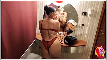 Lady Muffin And Tommy A Canaglia In She Changes Underwear She Gets Excited And Then Masturbates