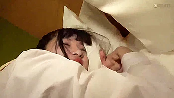 241026淫乱ギャルを連れ込んだスマホ動画i2