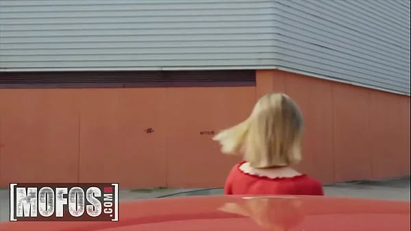 (Jordi El Polla) Meet This Hottie Chick (Lya Missy) Fucks Her - Mofos