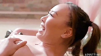 Slim Asian Doll Kimmy Kimm Likes Hardcore Bbc Dick-riding