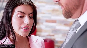 Plays With Her Boyfriends Joystick On Her Livestream - Madi Collins