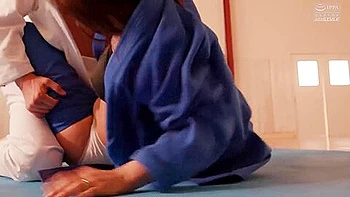 [nsfs-119] (4k) True Story My Wife Was Turned 19 Tragedy Of A Fighters Wife Who Hates To Lose Yuna Mitake Scene 3