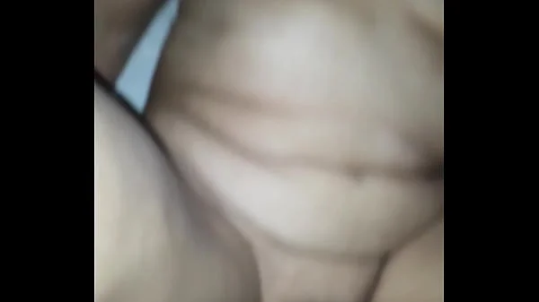 Follando a mi abuelita en mi casa parte(2)