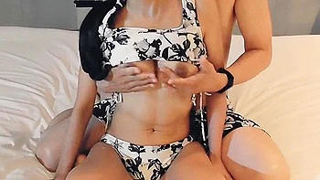 Home Made Amateur Personal Shooting: Caress A Busty Beauty In A Swimsuit And Make Her Feel Orgasm With Fingering